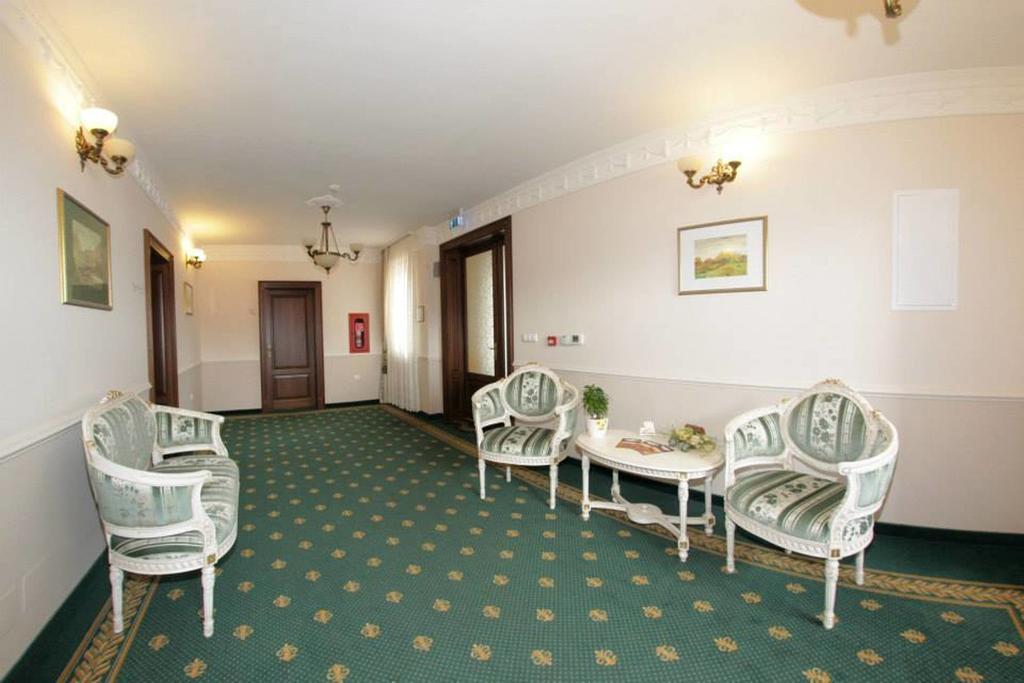 Hotel Slavia Salonta Exteriér fotografie