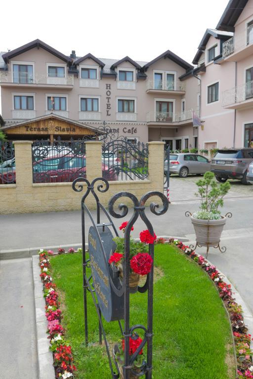 Hotel Slavia Salonta Exteriér fotografie