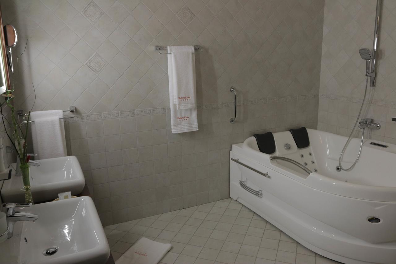 Hotel Slavia Salonta Exteriér fotografie