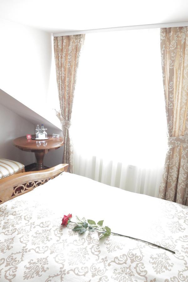 Hotel Slavia Salonta Exteriér fotografie
